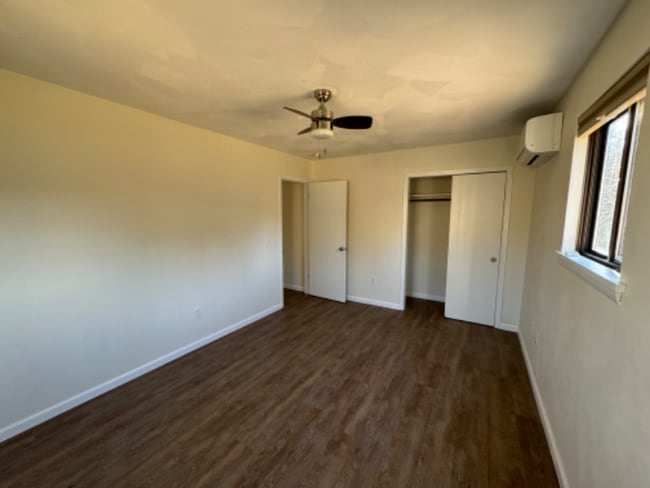 Building Photo - 1019 Hooper Rd