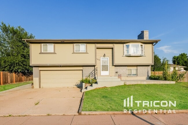 Building Photo - 1455 Jet Wing Dr