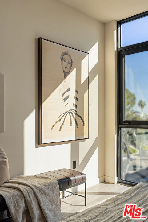 Building Photo - 1021 N Ogden Dr