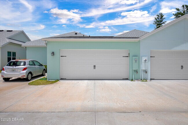 Building Photo - 216 Gypsy Palace Ln
