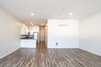 Interior Photo - 42-44 Bridge St