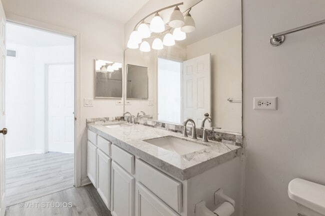 Building Photo - 2895 Lahinch Ct