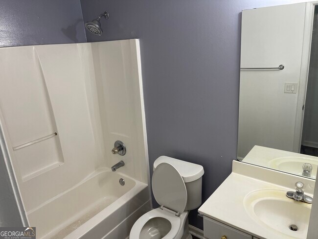 Building Photo - 1480 Walnut Hill Cir