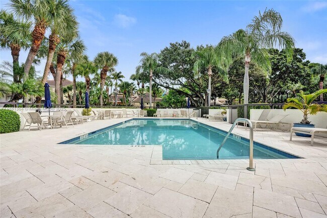 Building Photo - 925 Oak Harbour Dr