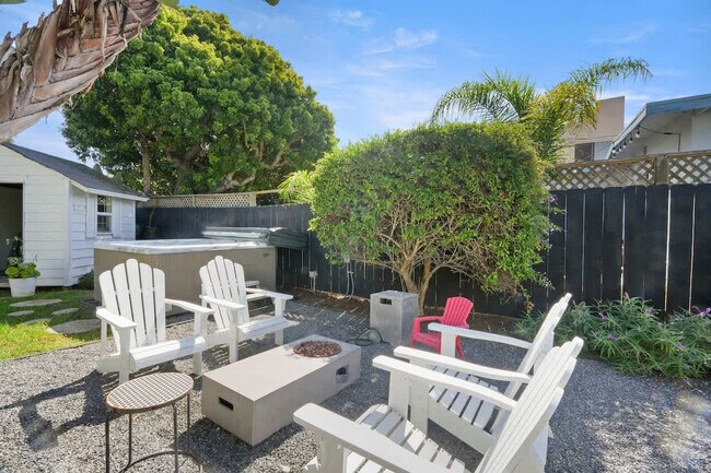 Building Photo - 2464 Jefferson St