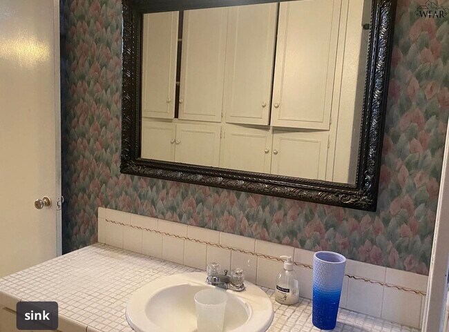 Building Photo - 3512 Fairway Blvd