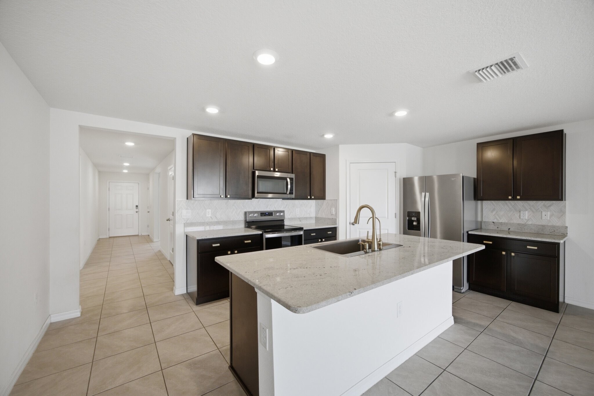 Building Photo - 2812 Gumbo Limbo Dr