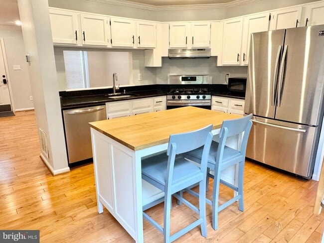 Building Photo - 12298 Granada Way