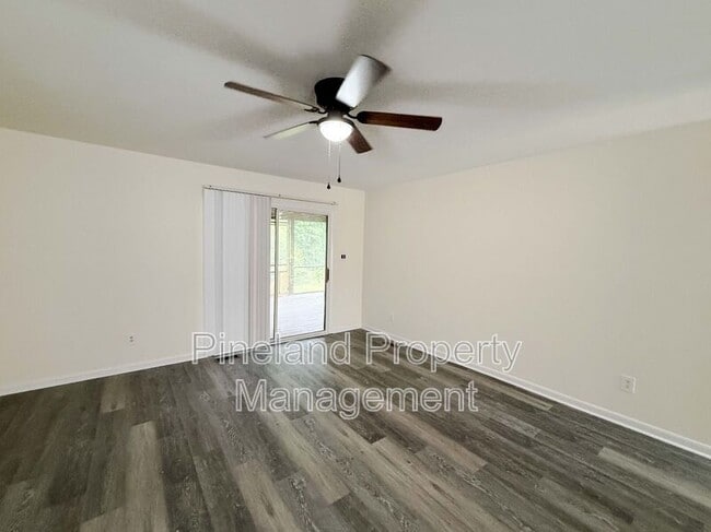 Building Photo - 518 Suffolk Ct