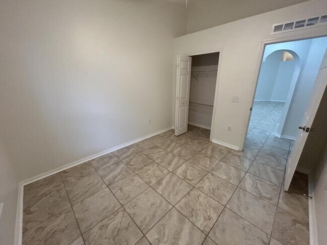 Building Photo - 3257 Helmel Ct