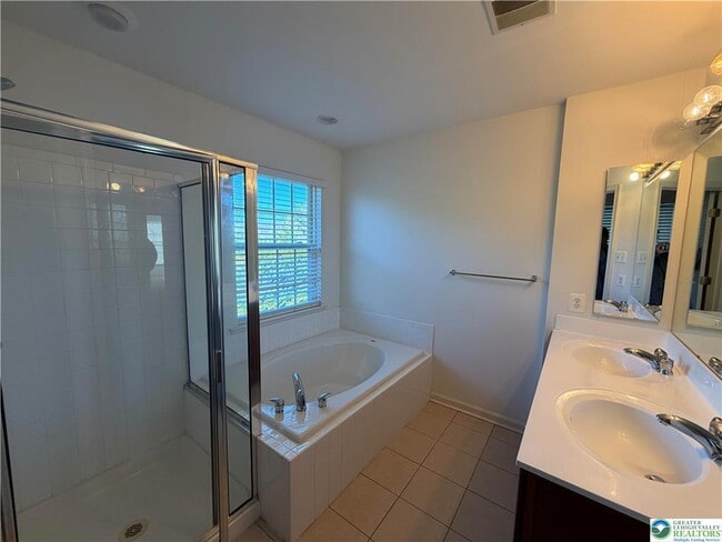 Building Photo - 4516 Eagle Ct