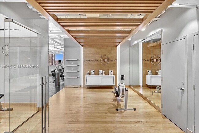 Building Photo - 900 Biscayne Blvd