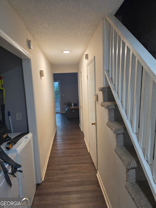 Building Photo - 2128 Terrace Club Ct