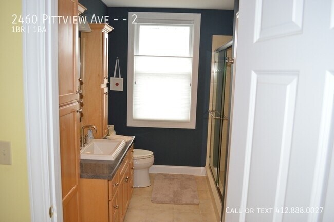 Building Photo - 2460 Pittview Ave