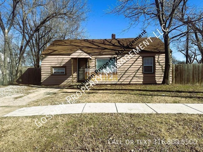 Primary Photo - 3 Bedroom 1 Bath located Northeast Wichita...