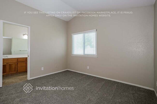 Building Photo - 3020 Twin Creeks Ln