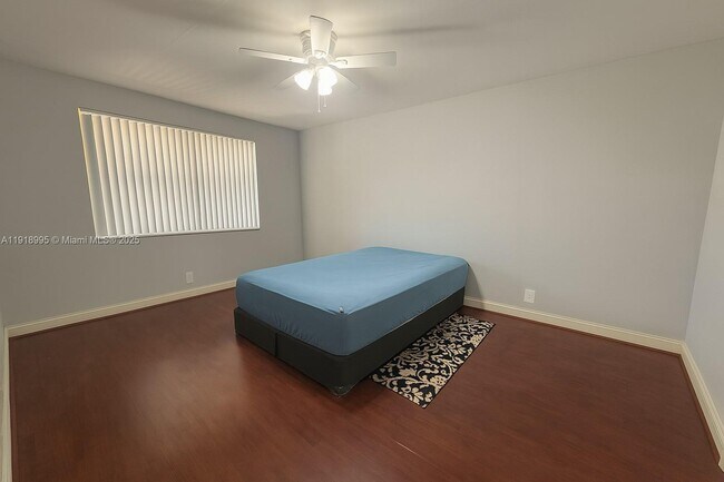 Building Photo - 8801 Wiles Rd