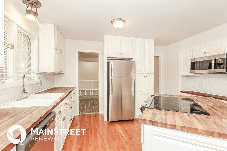 Building Photo - 413 Southwinds Dr