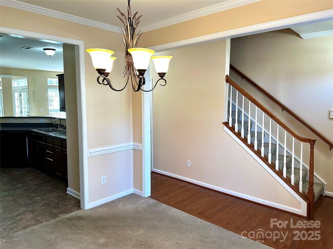 Building Photo - 7946 Mariners Pointe Cir