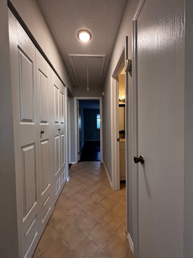 Building Photo - Cozy Butler Township Home with 2-Car Carport – Schedule a Tour Today!