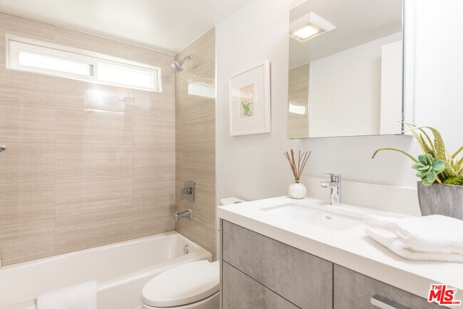 Building Photo - 3109 Strongs Dr