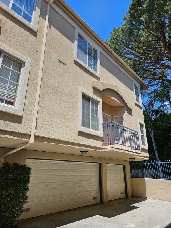 Building Photo - 4516 Ramsdell Ave