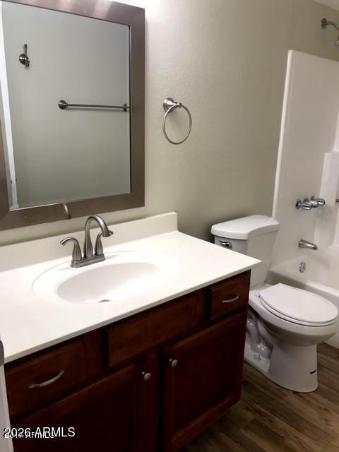 Building Photo - 700 E Mesquite Cir