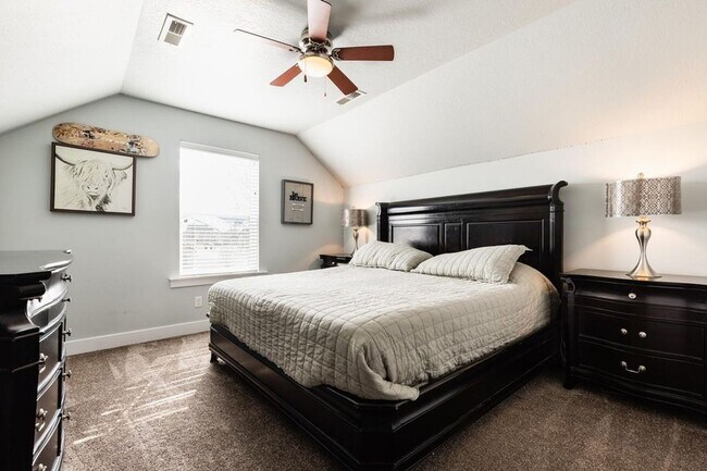 Building Photo - Aspen Pointe Heber Home