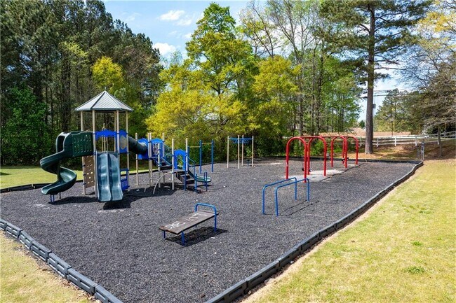 Building Photo - 1098 Village Creek