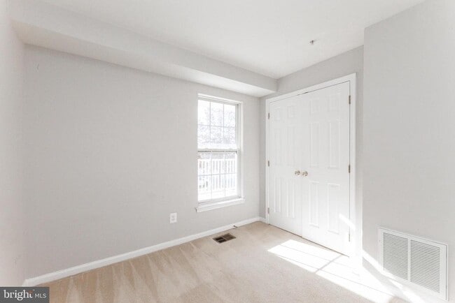 Building Photo - 5039 Anchorstone Dr