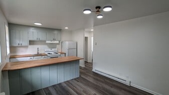 Building Photo - The Nine on Forty