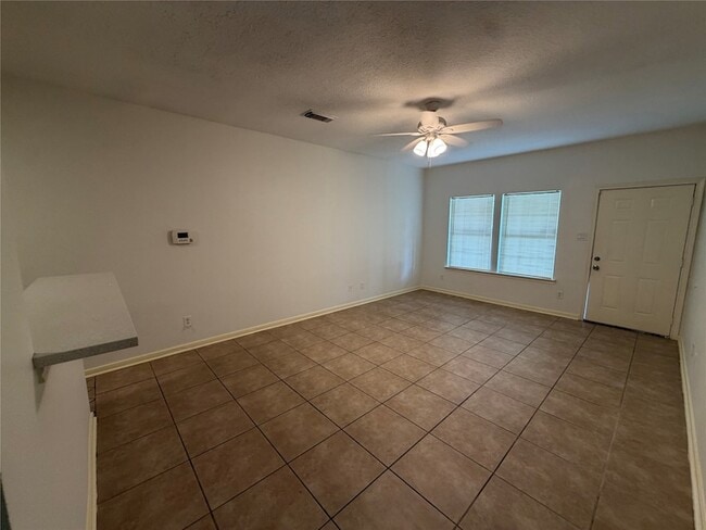 Building Photo - 4516 White Rock St