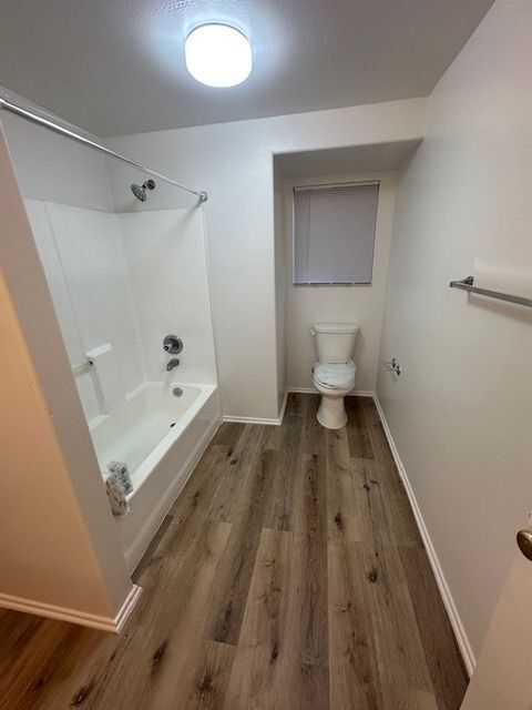 Building Photo - 6545 Fulton Ave