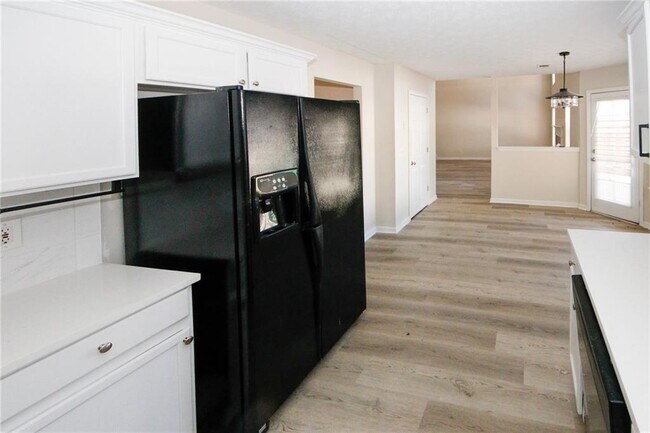 Building Photo - 4493 Bridle Ridge Way