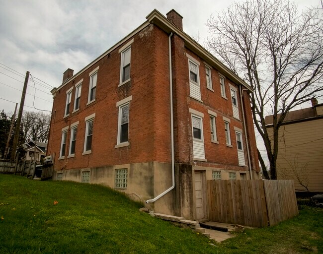 Building Photo - 4401 Virginia Ave