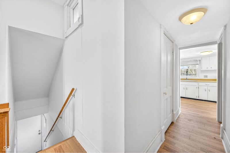 Building Photo - 930 7th St