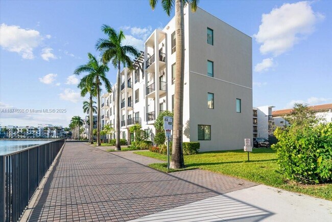 Building Photo - 4636 NW 84th Ave