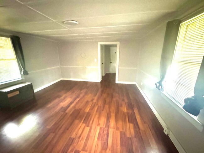 Building Photo - Rental 5 min from Downtown Columbia!