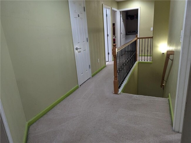 Building Photo - 815 Earlham Dr