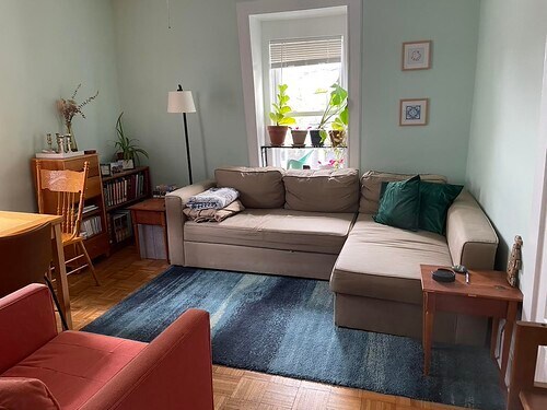 Building Photo - 363 Windsor St