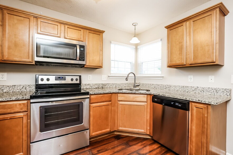 Building Photo - 4905 Ripple Cove
