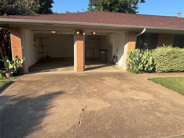 Building Photo - 4212 Selkirk Dr W