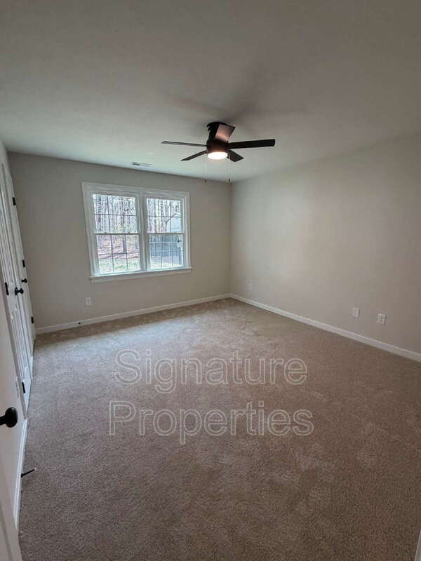 Building Photo - 339 E Jerald St