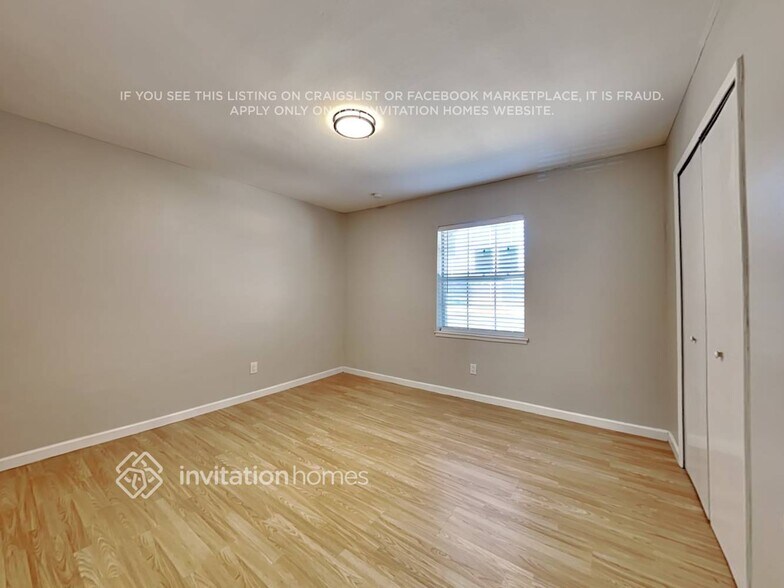 Building Photo - 502 Ivy Way