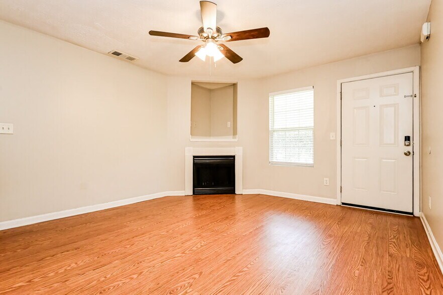 Building Photo - 245 Whistle Way