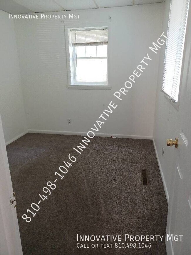 Building Photo - College Cultural 1 bedroom apartment! Most...