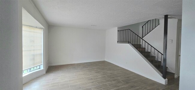 Primary Photo - 7151 Chasewood Dr