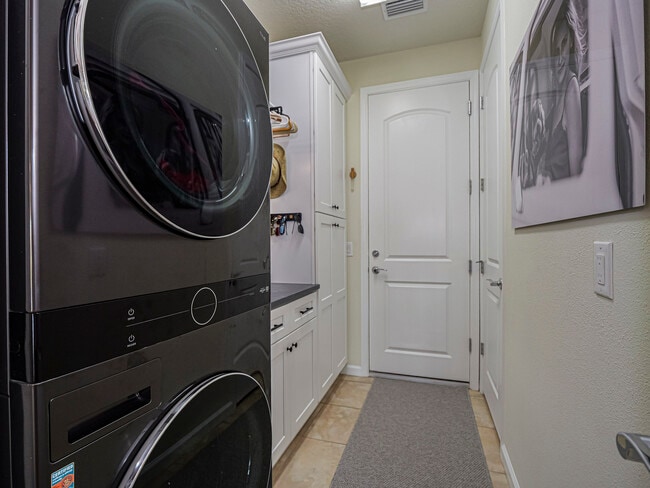 Building Photo - 4448 Beauty Leaf Cir