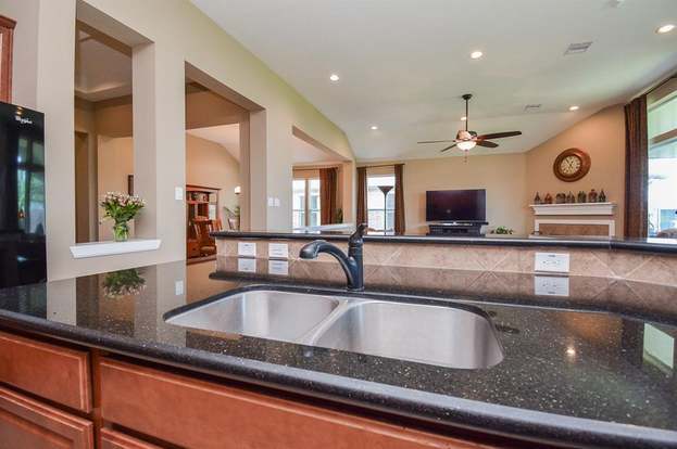 Building Photo - 2715 Farlow Ln
