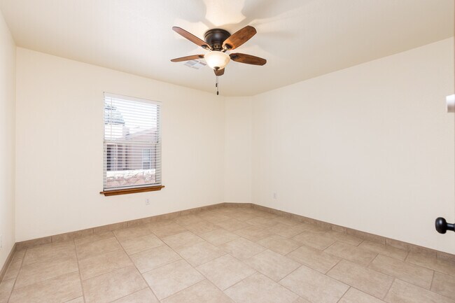 secondary bedroom - 2365 Saturn Cir